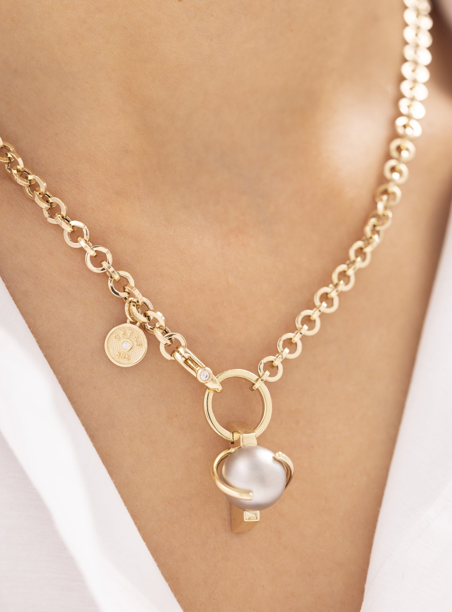 Cetaş Modern Halka 14 Ayar Altın Kolye