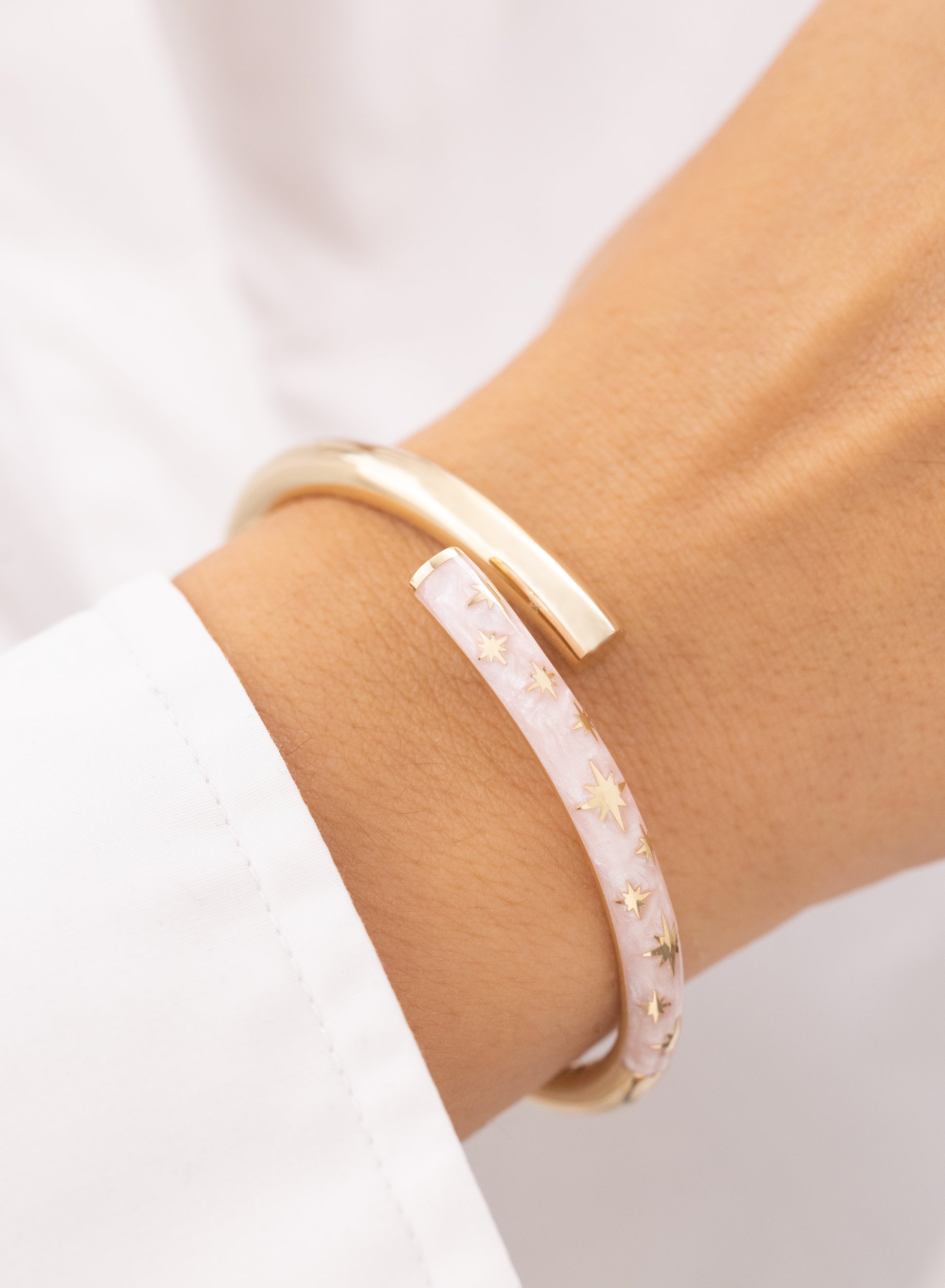 Cetaş Pembe Mine ve Yıldızlı 14 Ayar Altın Kelepçe