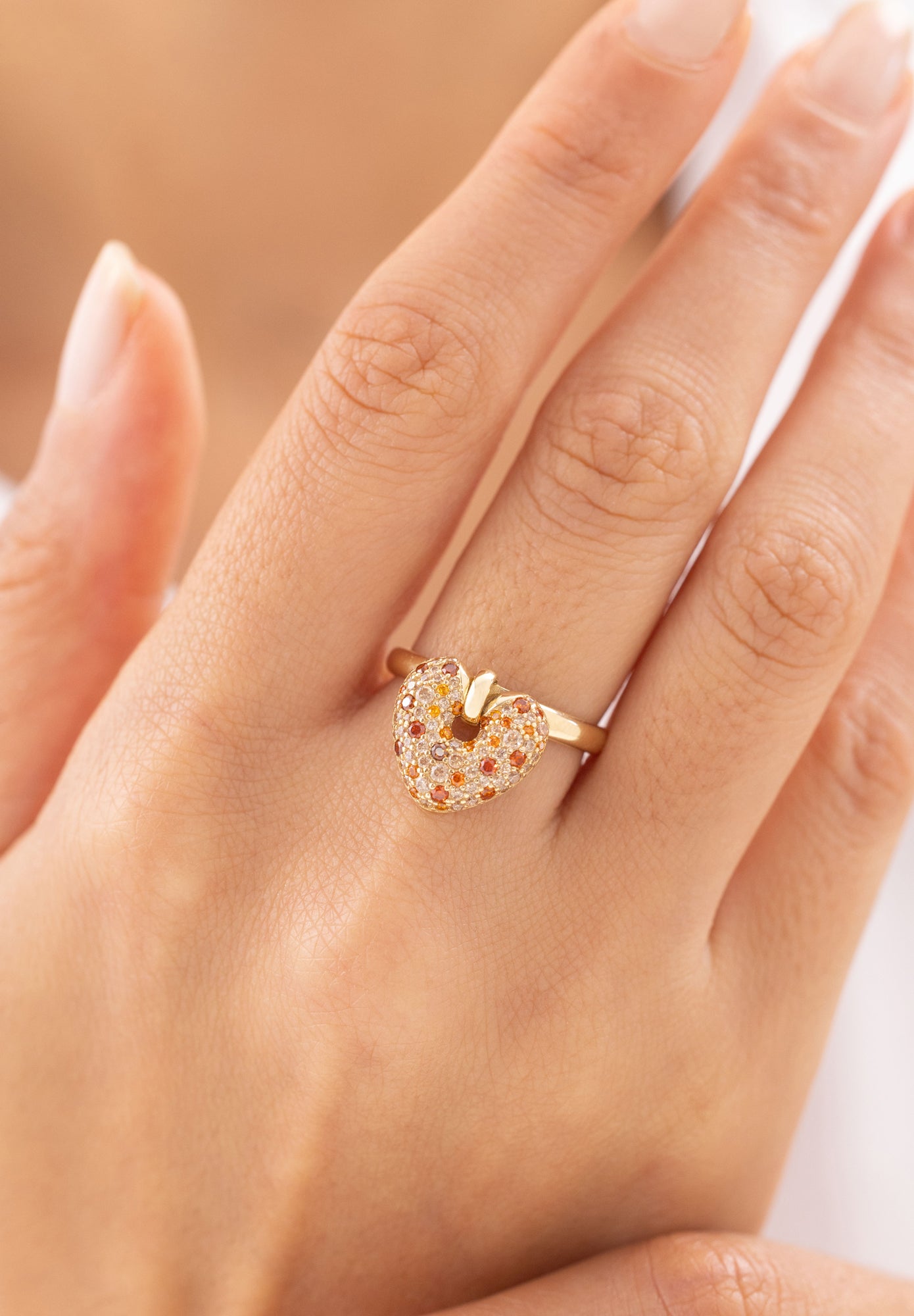 Cetaş Bir Dilek Tut Renkli Taşlı Kalp 14 Ayar Altın Yüzük