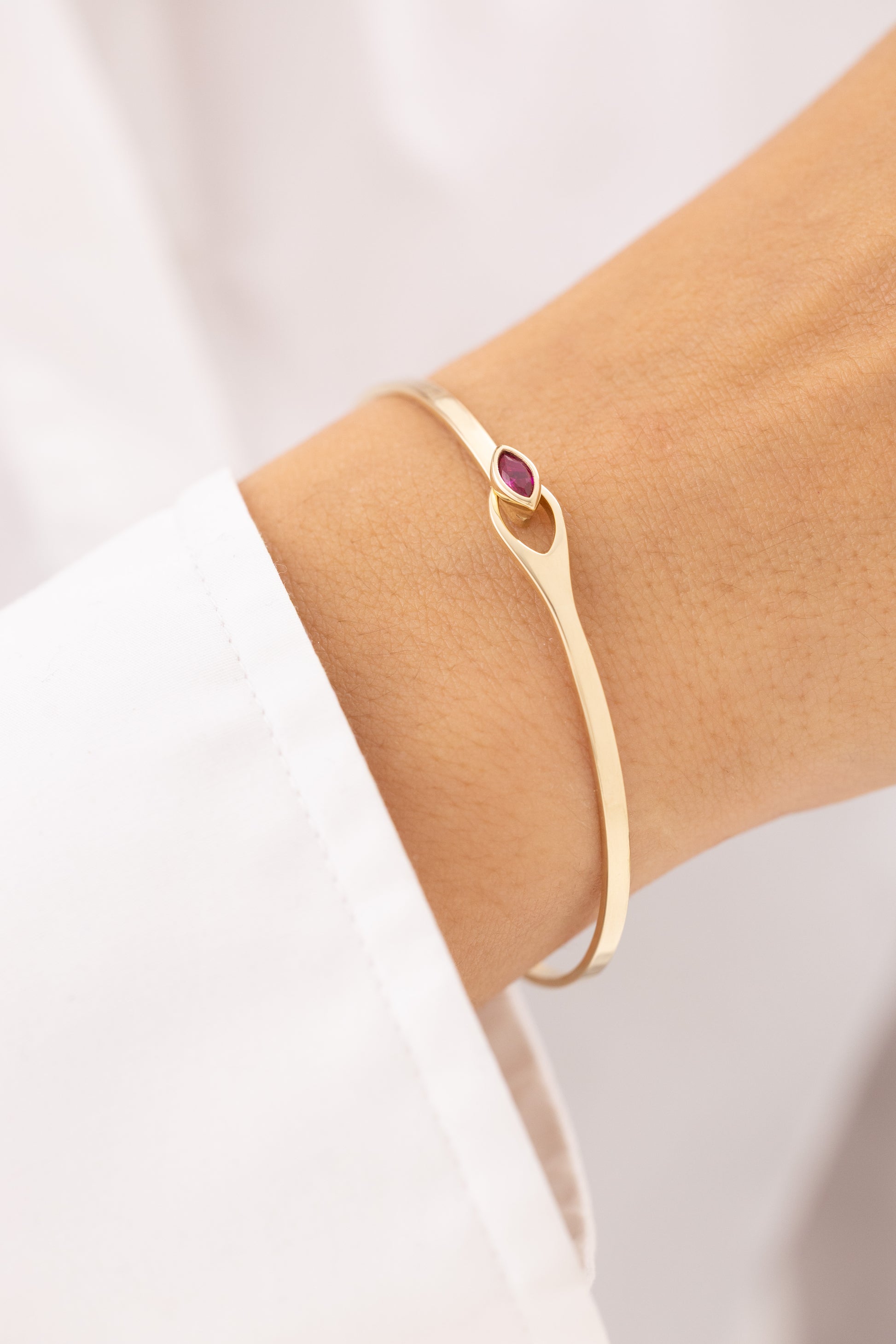 Cetaş Ruby Touch 14 Ayar Altın Kelepçe