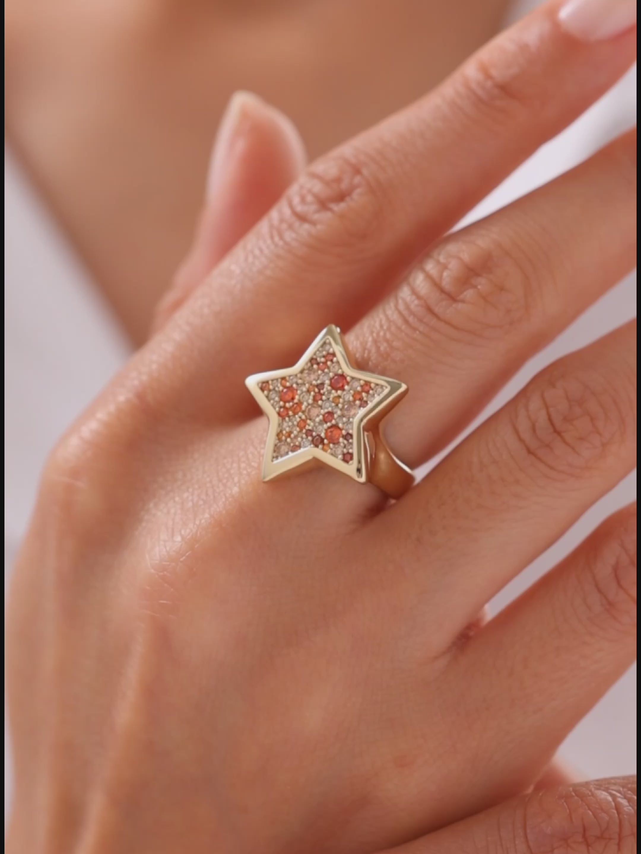 Cetaş Eterna Taşlı Yıldız 14 Ayar Altın Yüzük