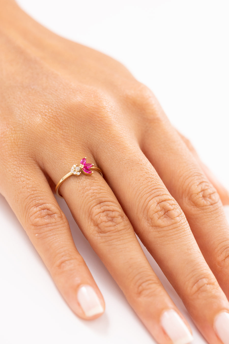 Romantik Pembe Taşlı Çiçek 14 Ayar Altın Yüzük