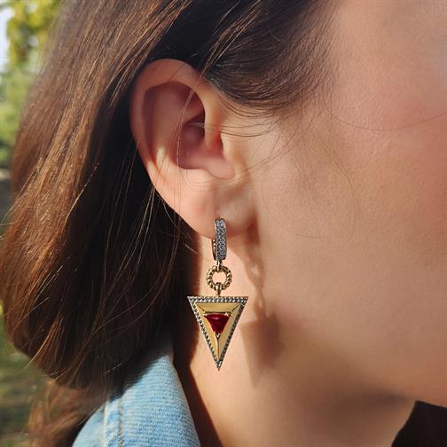 Safir Taşlı Pramit Küpe