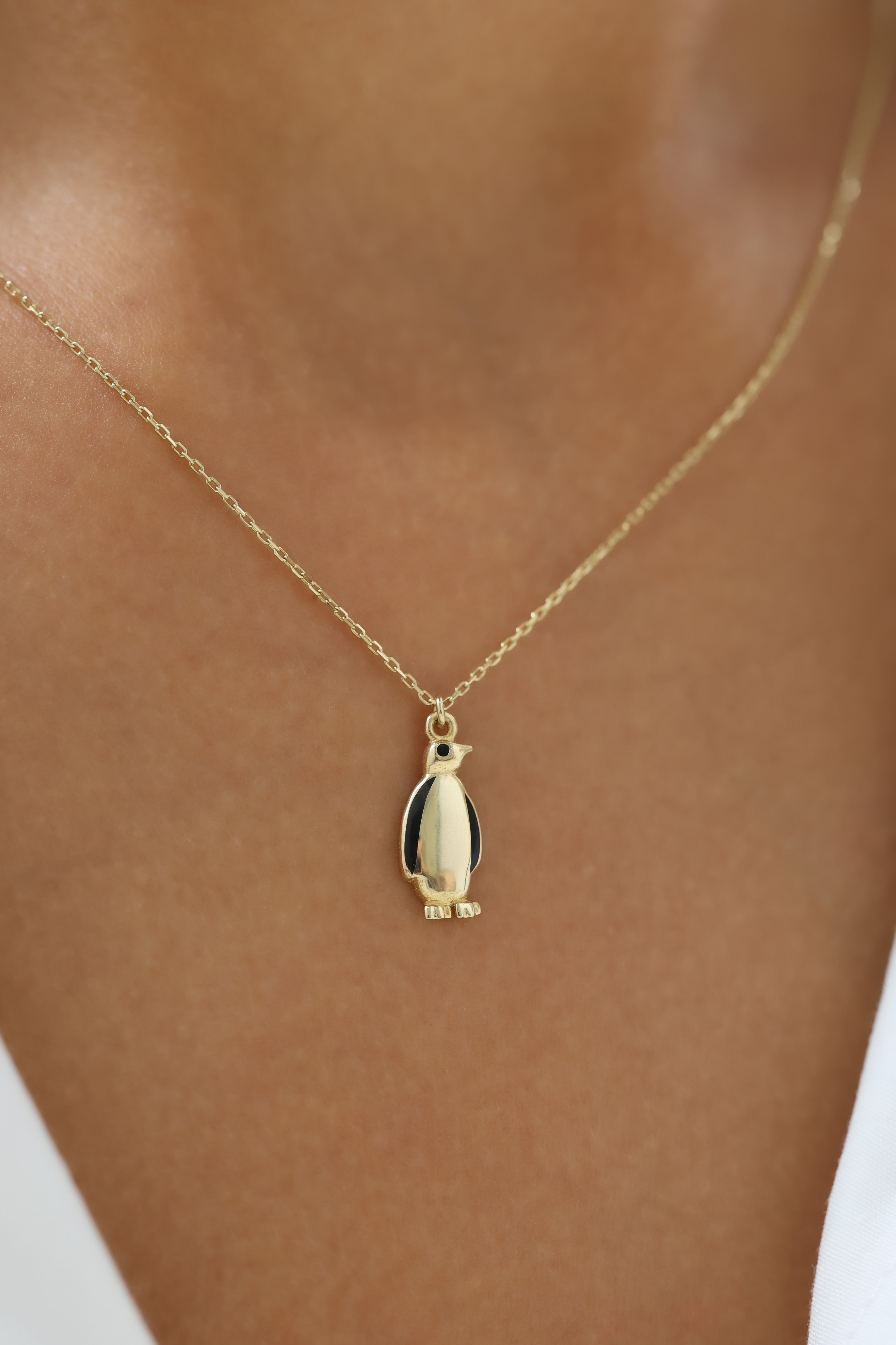 Nihilist Penguen 14 Ayar Altın Kolye